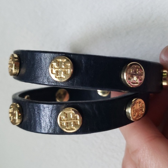 Tory Burch leather logo stud double wrap bracelet LIKE NEW - Picture 6 of 8